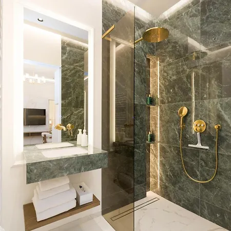 Rafael Kaiser - Signature Apartments City Centre-2