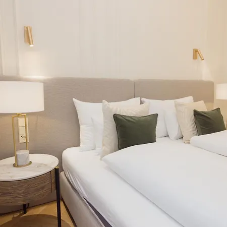Rafael Kaiser - Signature Apartments City Centre-2